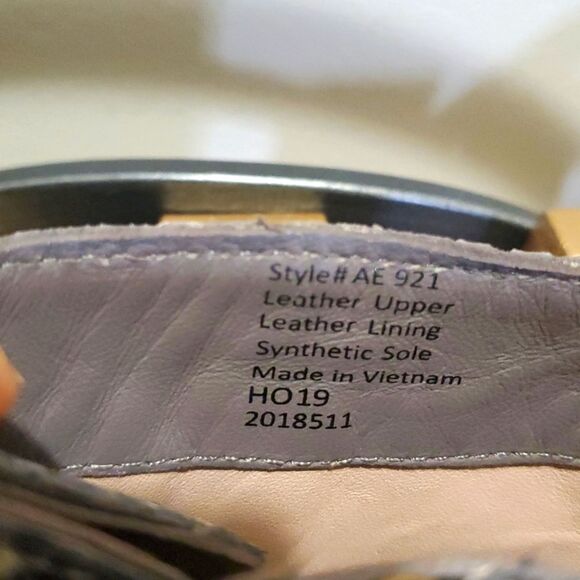 J Crew Women's Multi-Buckle Snake-Embossed Leather Moto Biker Boots Sz 7 - Picture 7 of 11